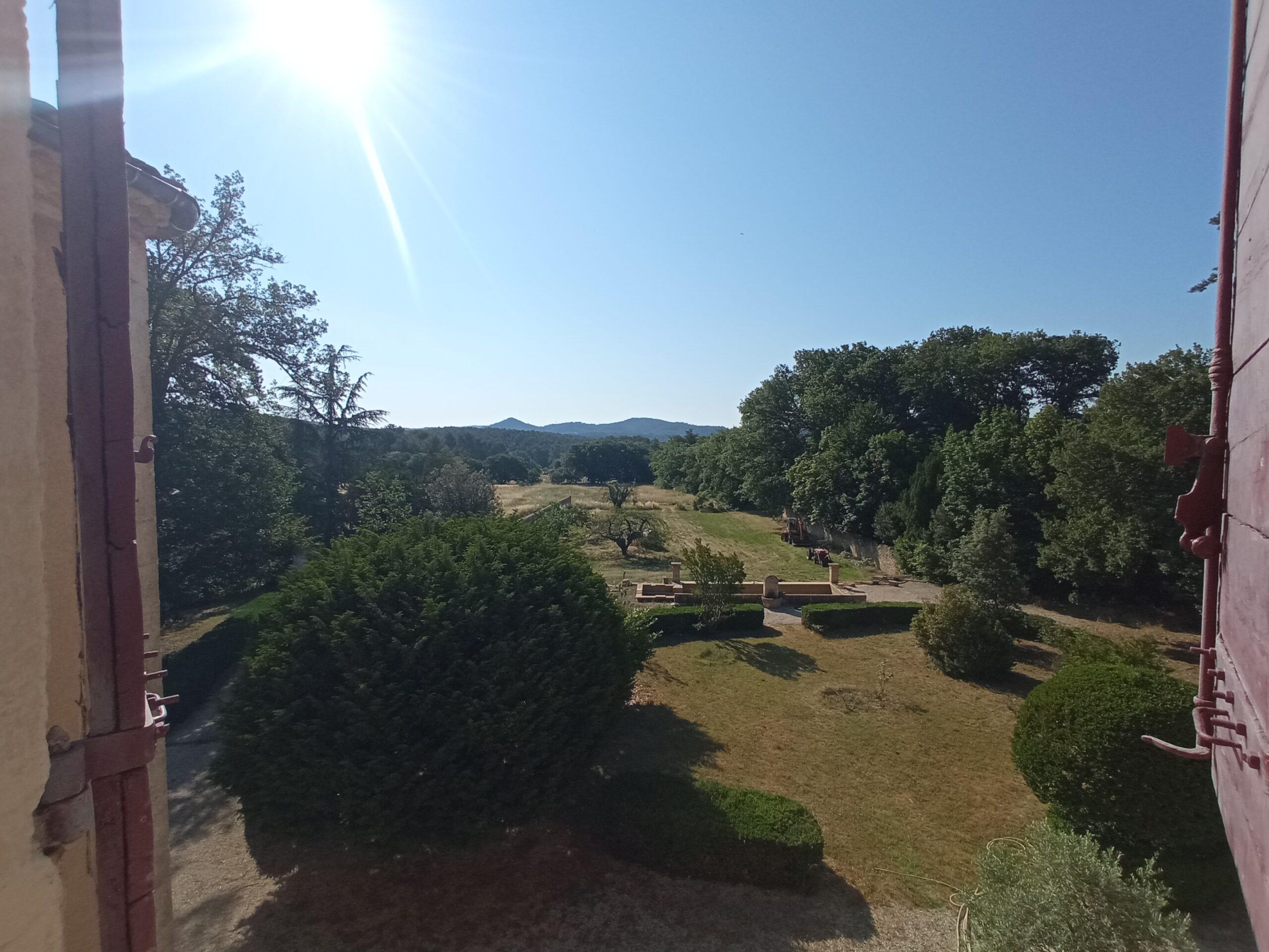 Vue de la chambre 7 du Domaine de Ribbe