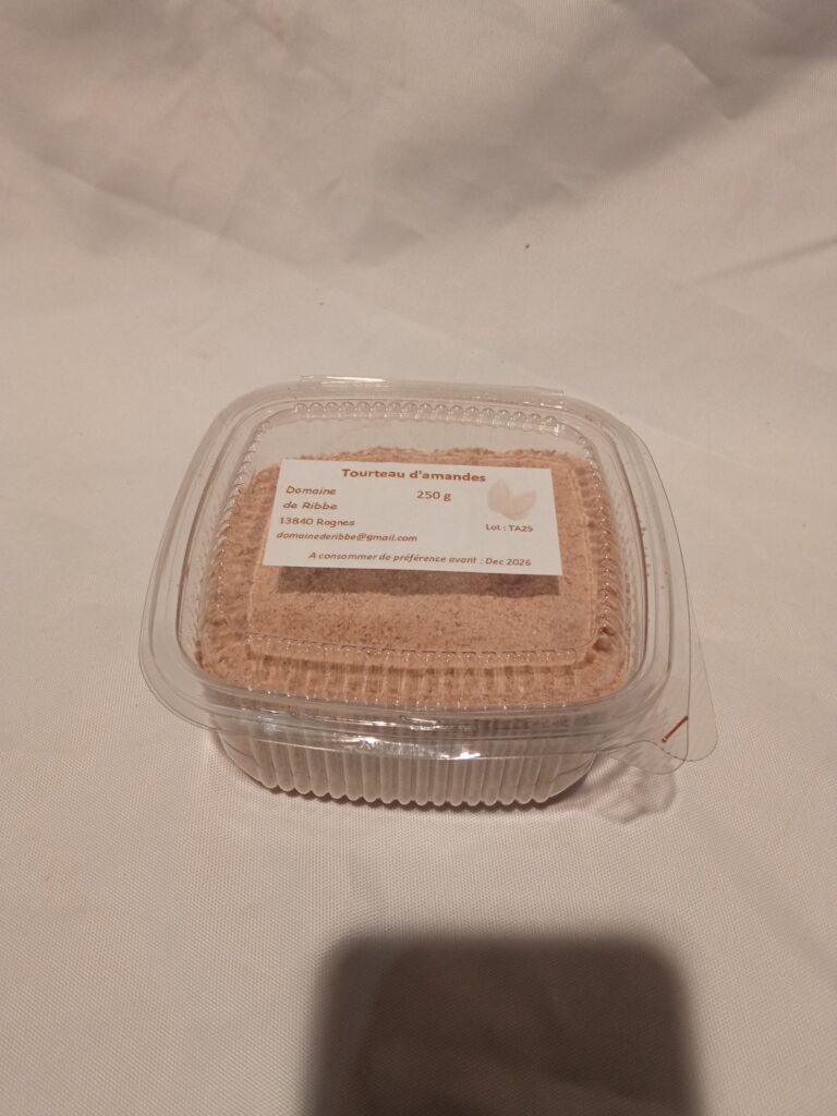 Tourteau d'amandes de 250g en vente au Domaine de Ribbe